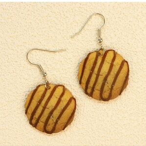 🔥CHOCOLATE CHIP COOKIE EARRINGS🔥